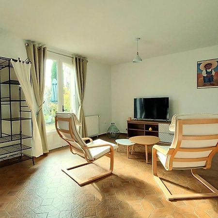 Hotel La Deviniere Donzère Habitación foto