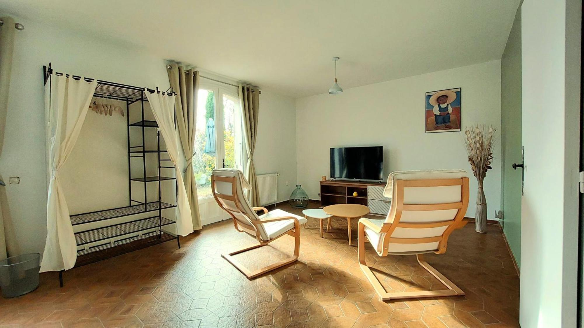 Hotel La Deviniere Donzère Habitación foto