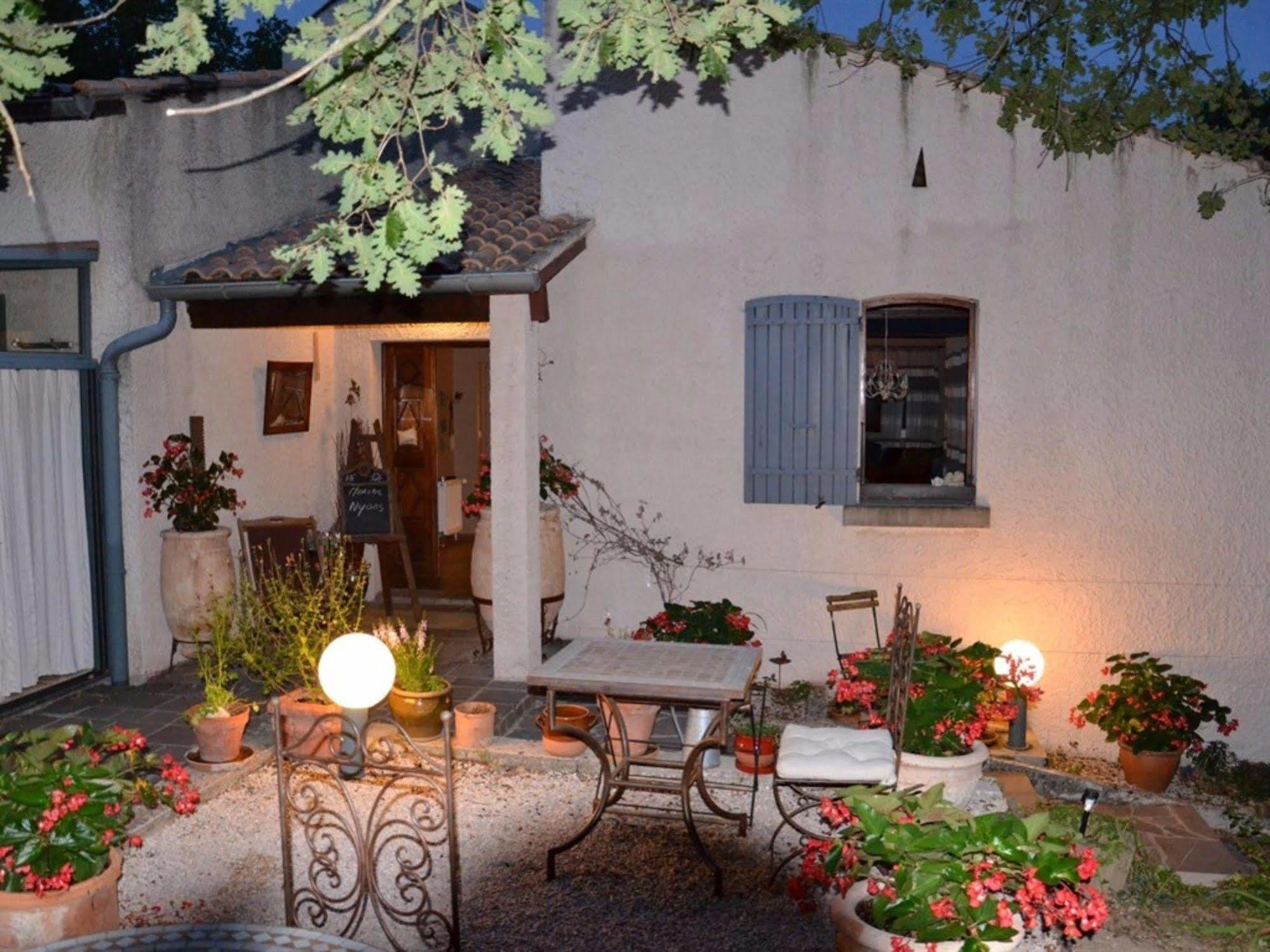 Hotel La Deviniere Donzère Exterior foto
